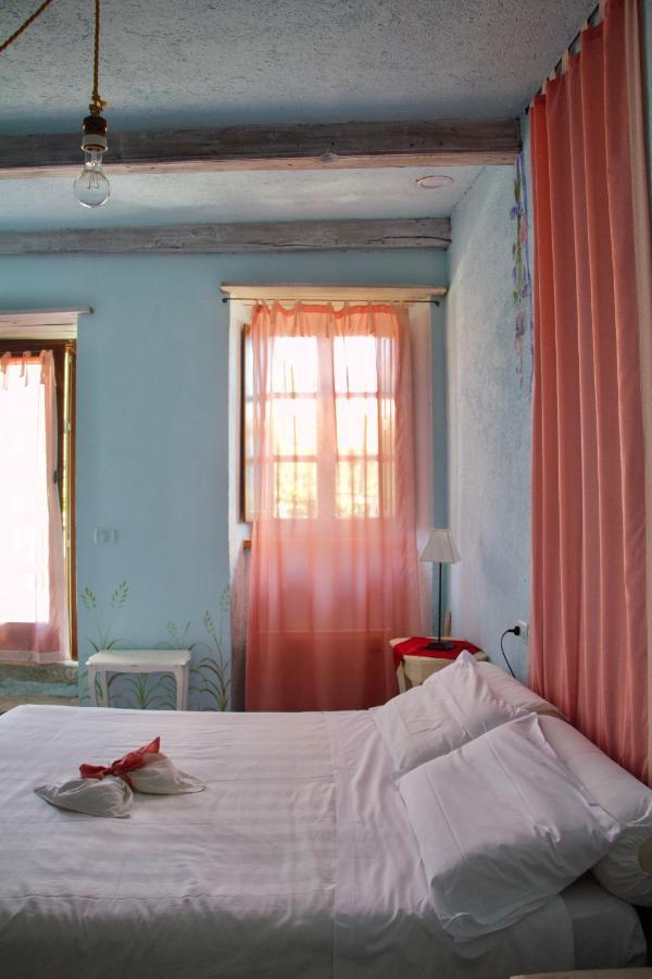 Maison d'hôtes Borgo Casale à Albareto  Extérieur photo