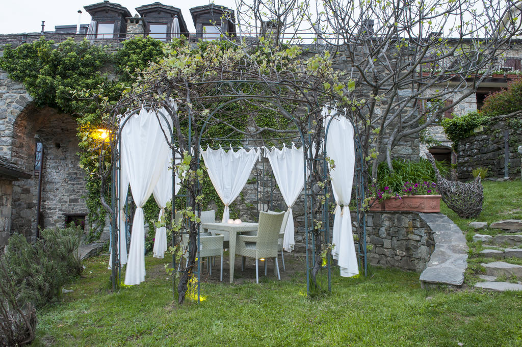 Maison d'hôtes Borgo Casale à Albareto  Extérieur photo