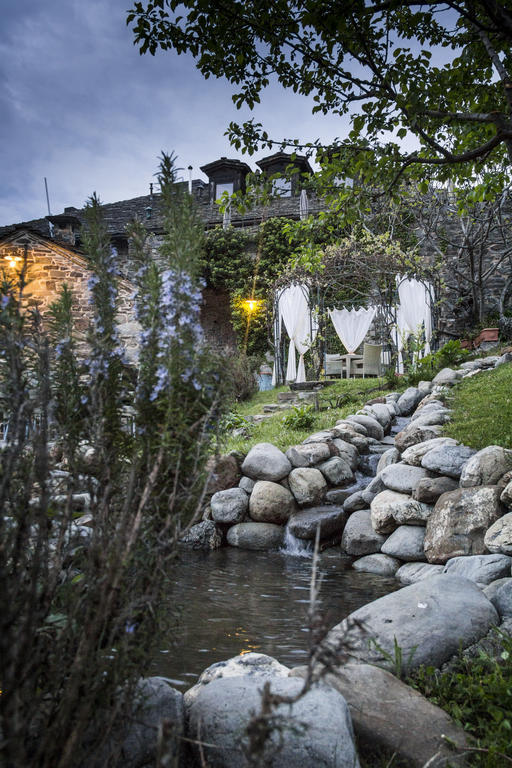 Maison d'hôtes Borgo Casale à Albareto  Extérieur photo