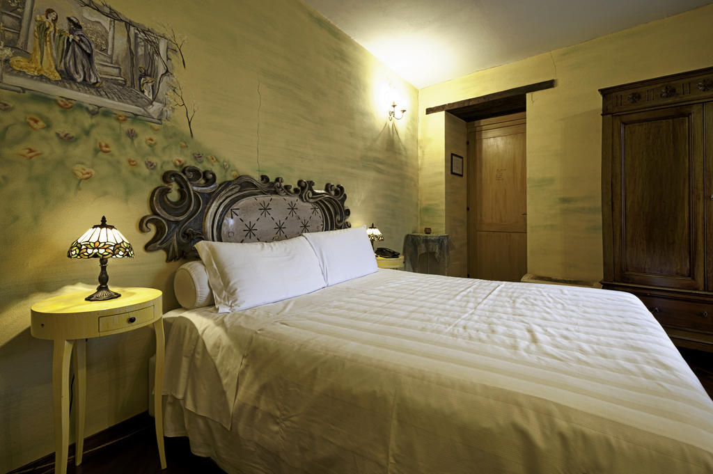 Maison d'hôtes Borgo Casale à Albareto  Chambre photo